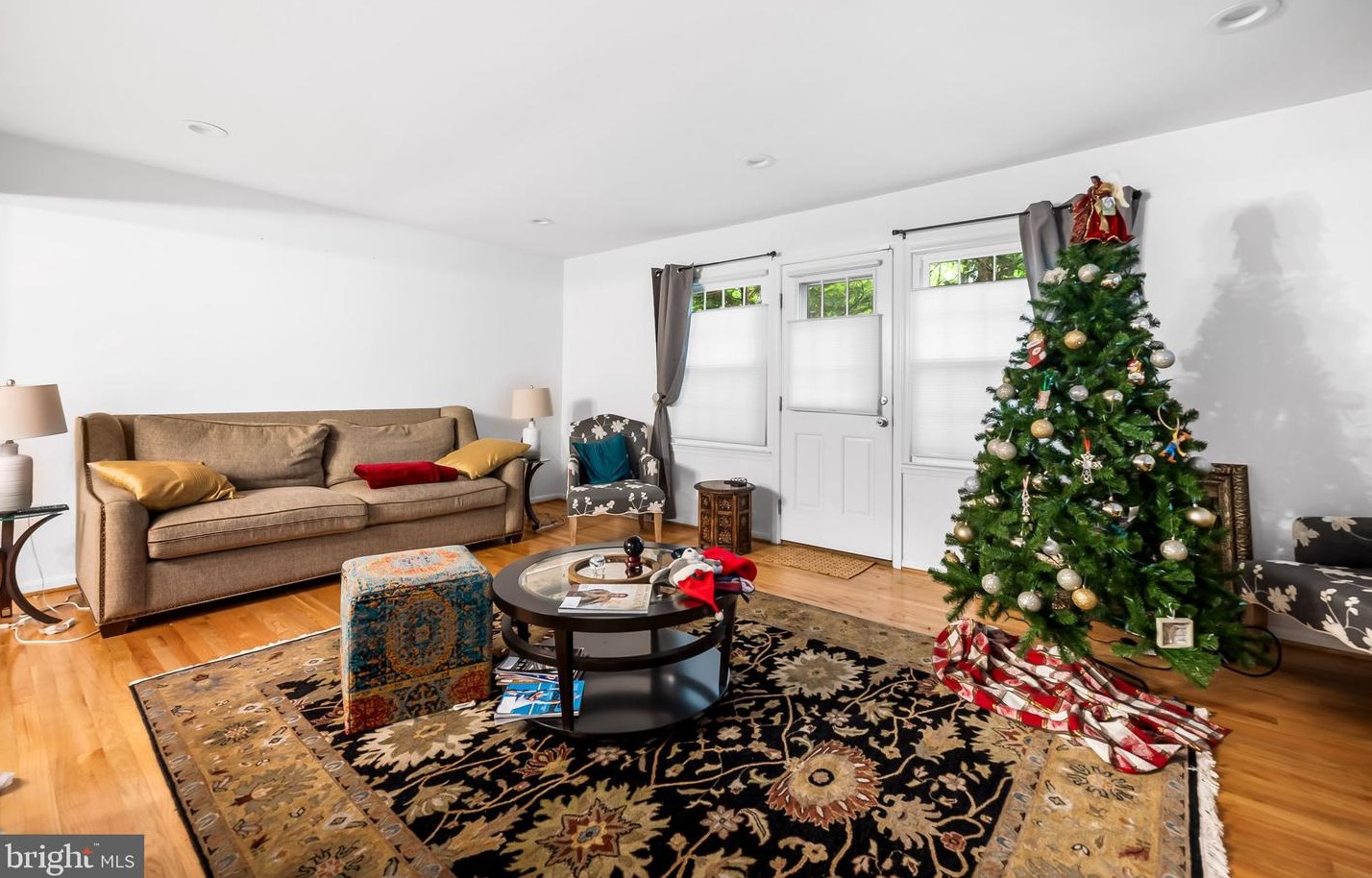 1684 Albermarle Dr, Crofton MD 21114-2015 exterior