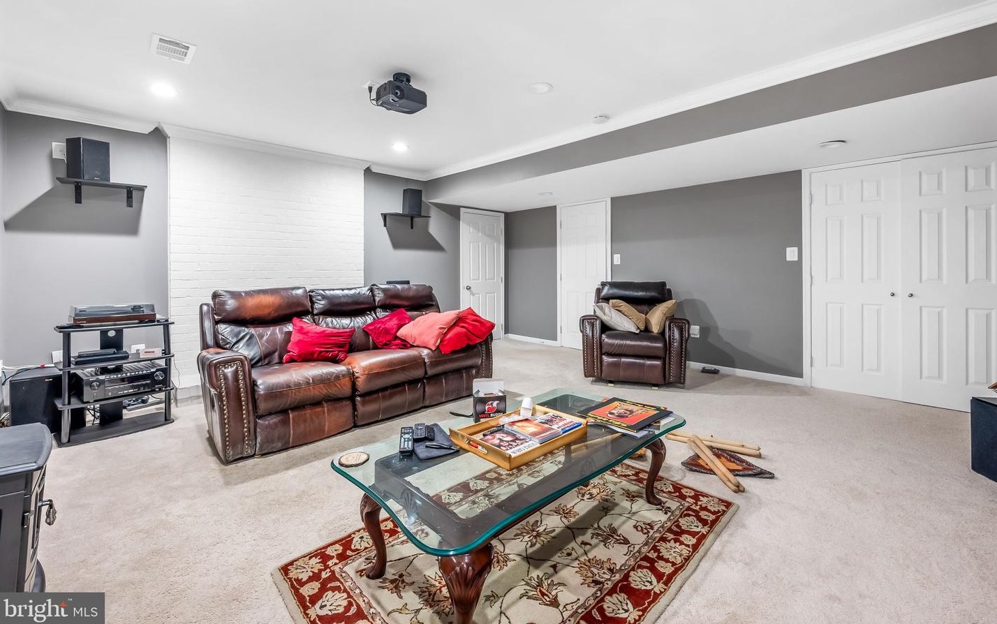 1684 Albermarle Dr, Crofton MD 21114-2015 exterior