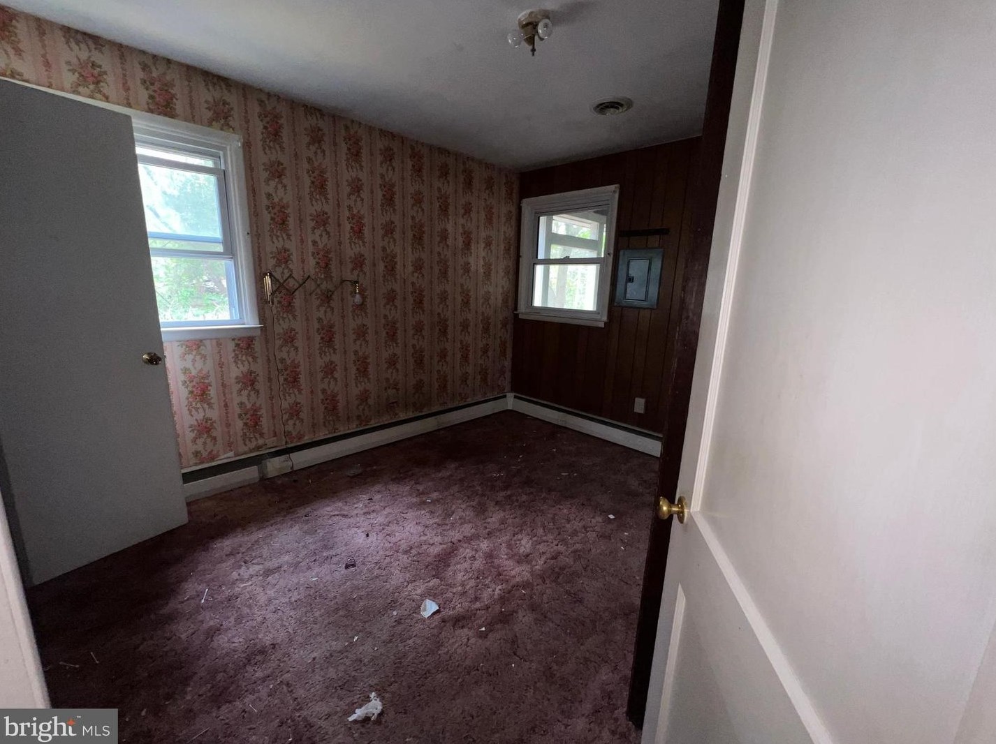 1834 Cedar Dr, Severn MD 21144-1004 exterior