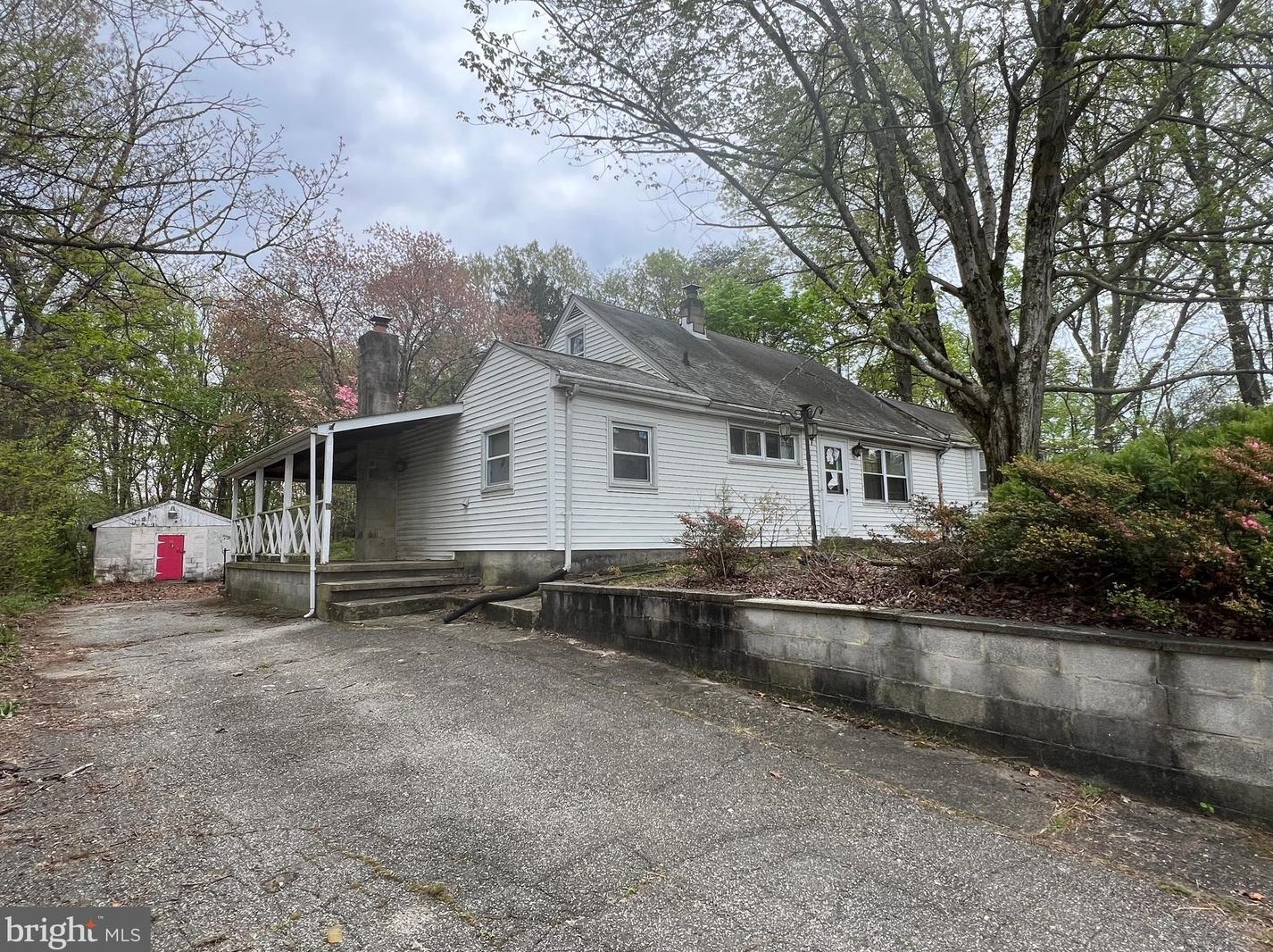 1834 Cedar Dr, Severn MD 21144-1004 exterior