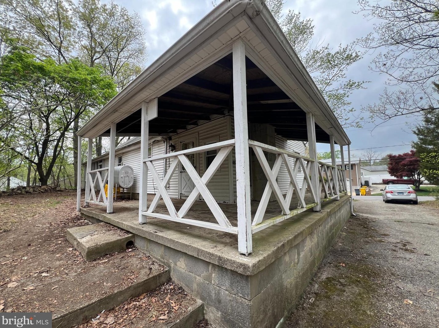 1834 Cedar Dr, Severn MD 21144-1004 exterior