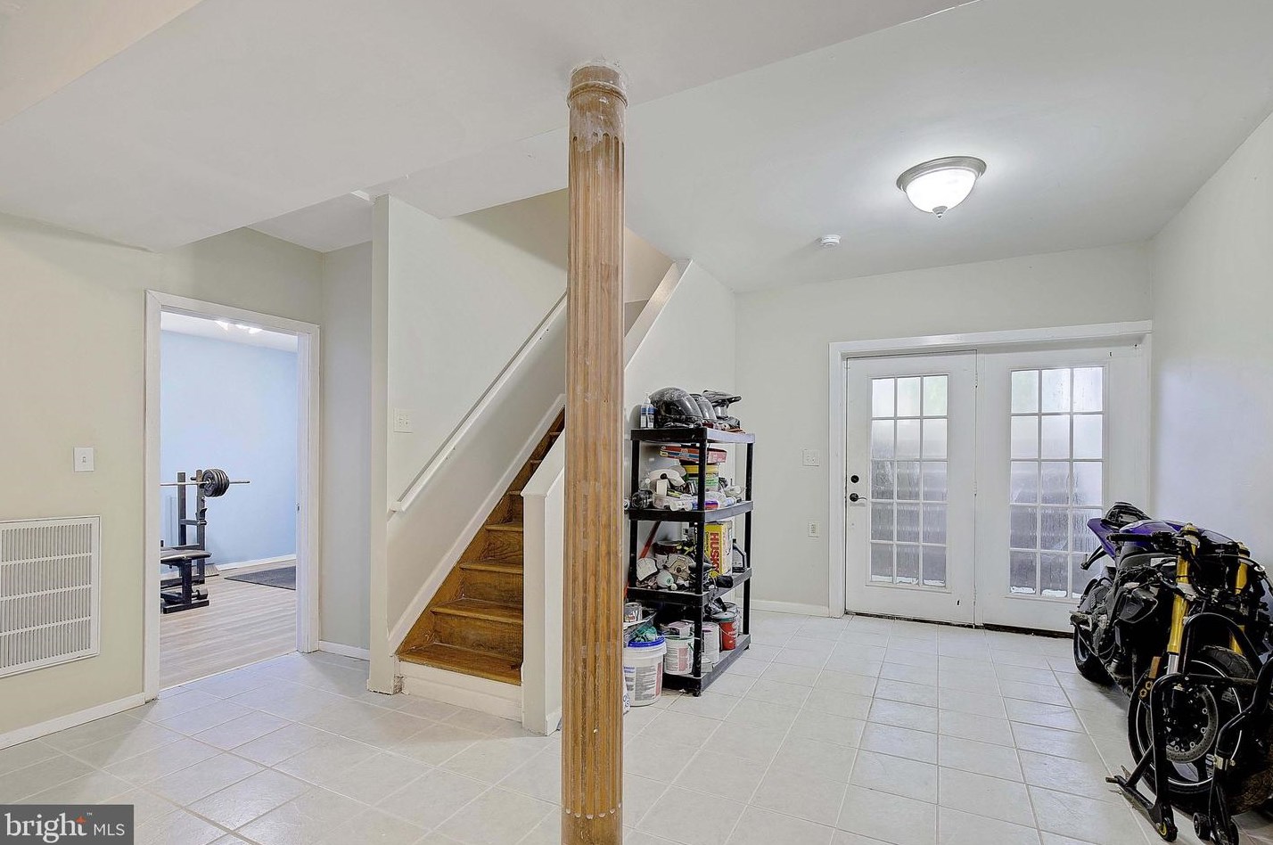 8210 Fort Smallwood Rd, Baltimore MD  21226-1918 exterior