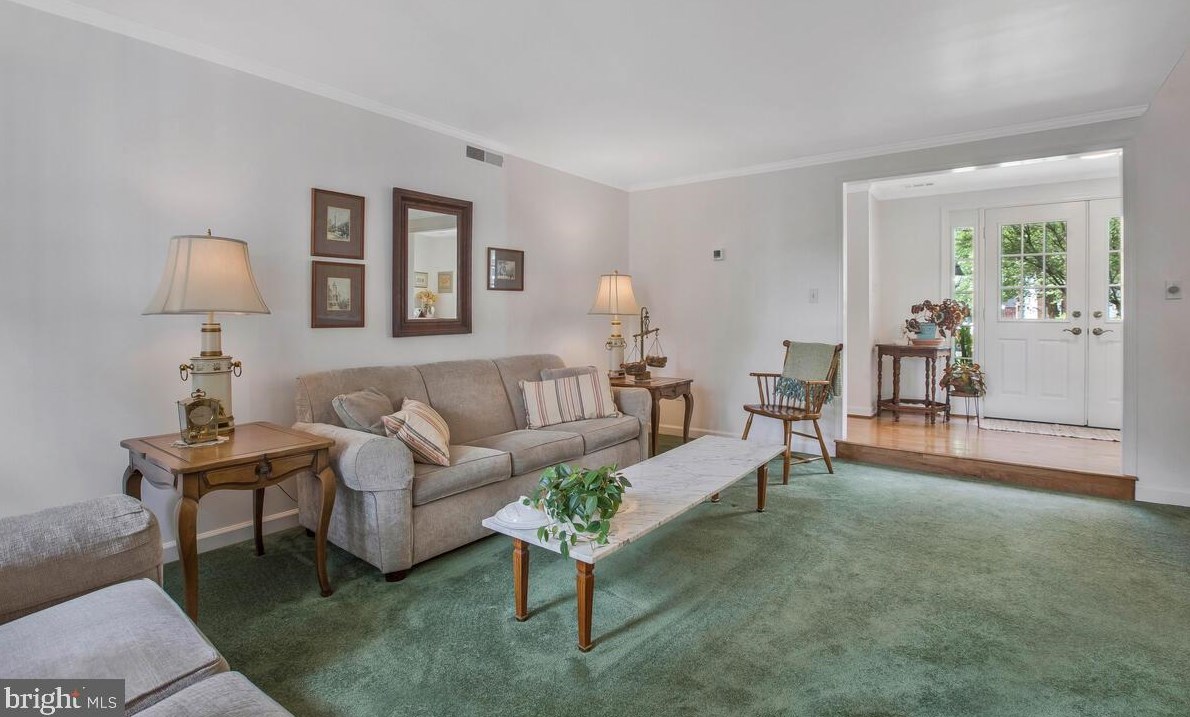 1456 Harwell Ave, Crofton MD 21114-2107 exterior