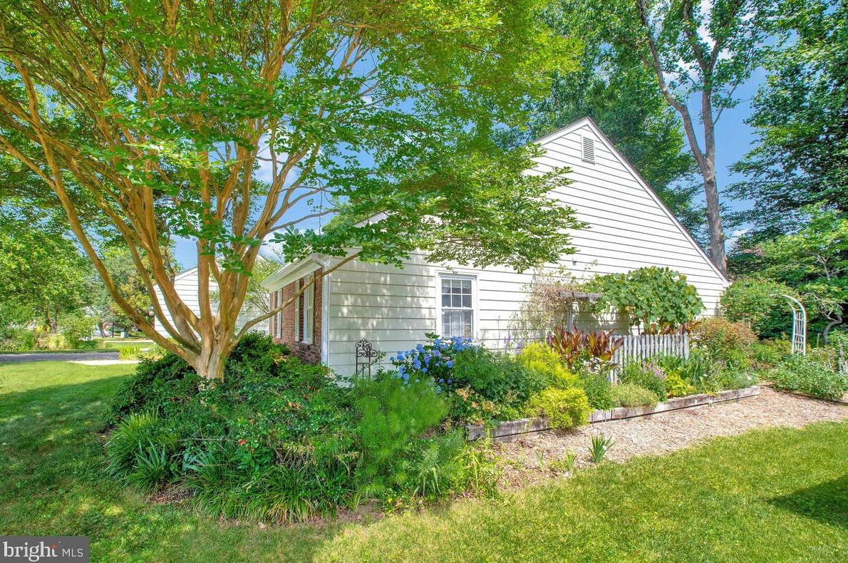 1456 Harwell Ave, Crofton MD 21114-2107 exterior