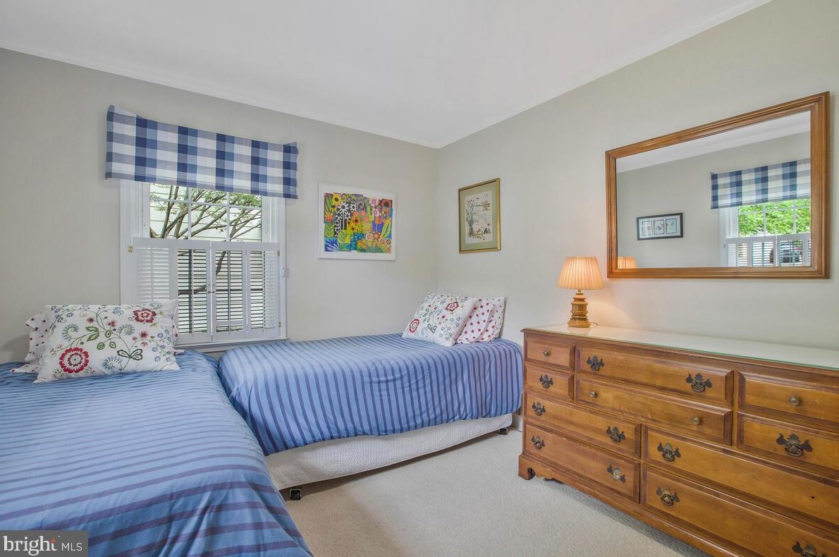 1456 Harwell Ave, Crofton MD 21114-2107 exterior