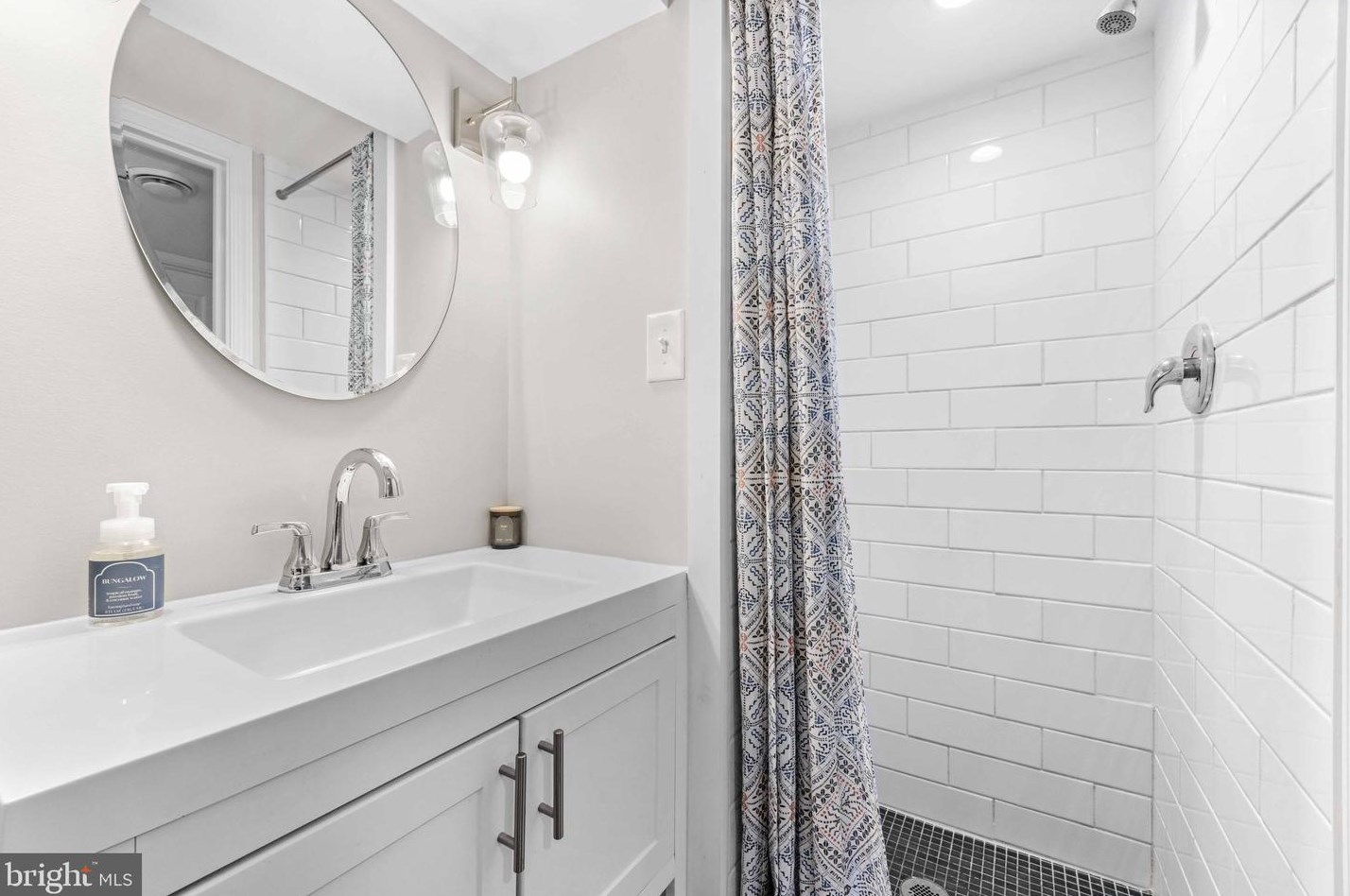 1053 Cayer Dr, Glen Burnie MD 21061-4100 exterior