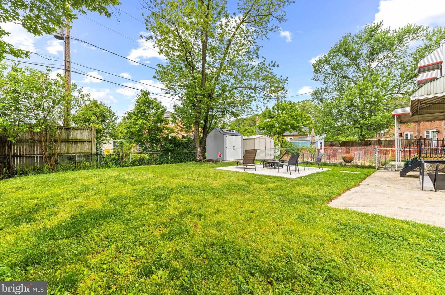 1053 Cayer Dr, Glen Burnie MD 21061-4100 exterior