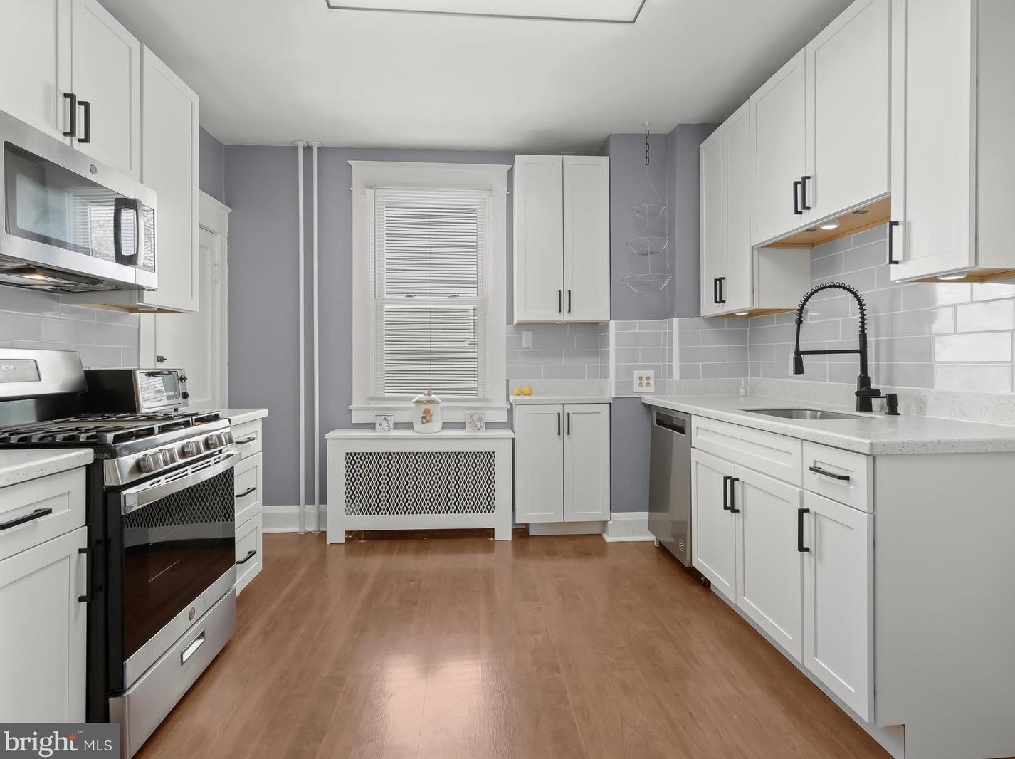 5725 Franklin St, Baltimore MD  21225-3705 exterior