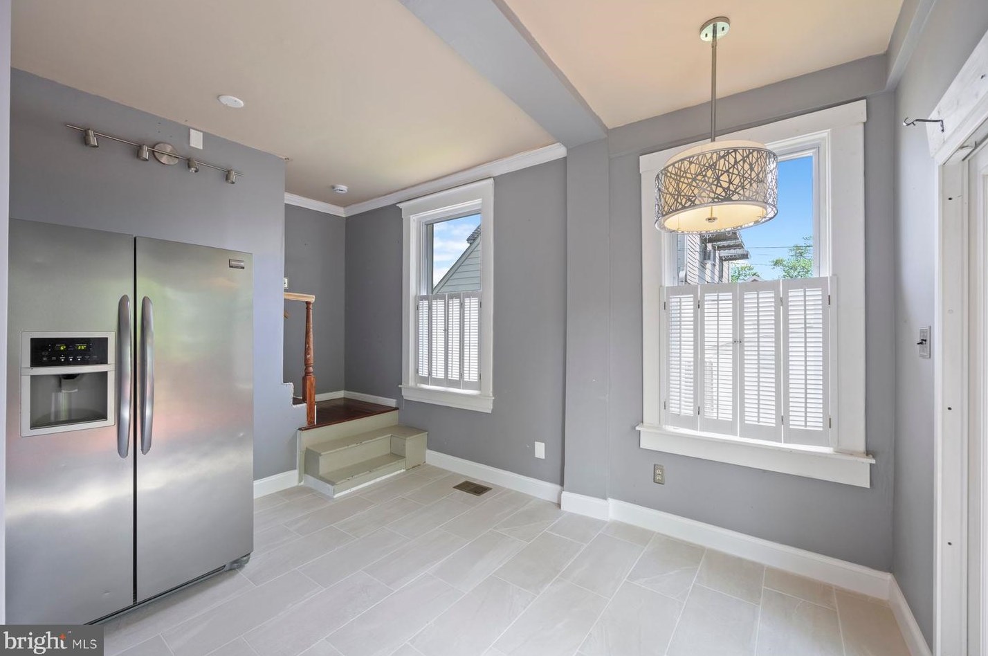 221 Audrey Ave, Baltimore MD  21225-2820 exterior