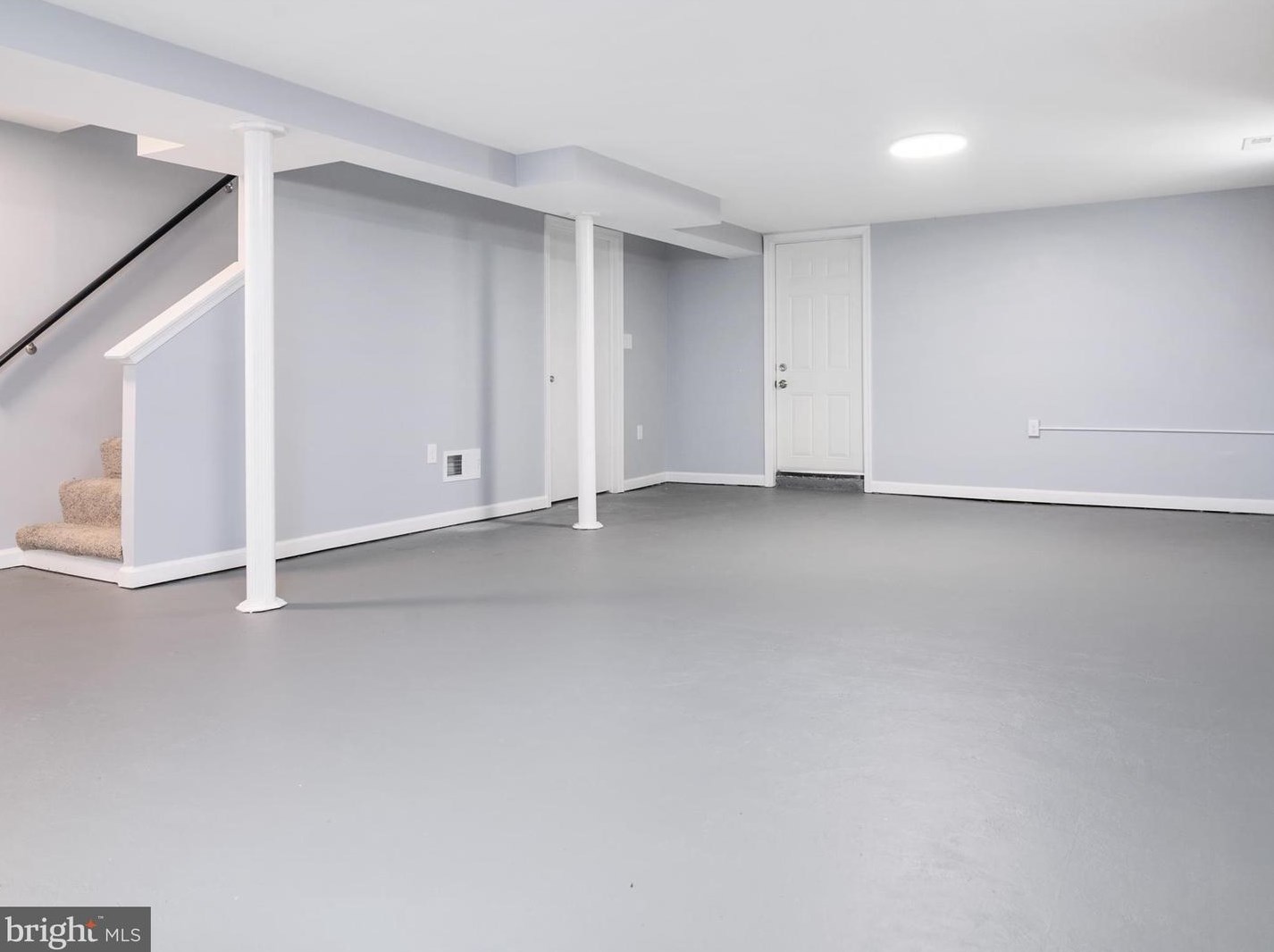 112 6 Ave, Glen Burnie MD 21060-6826 exterior