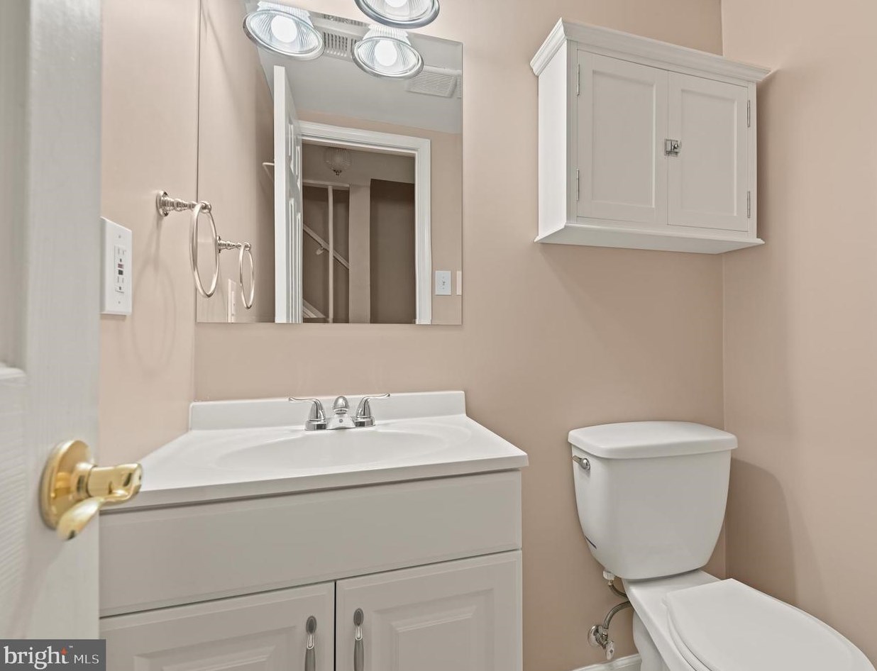 1176 Jeffrey Dr, Crofton MD 21114-1316 exterior