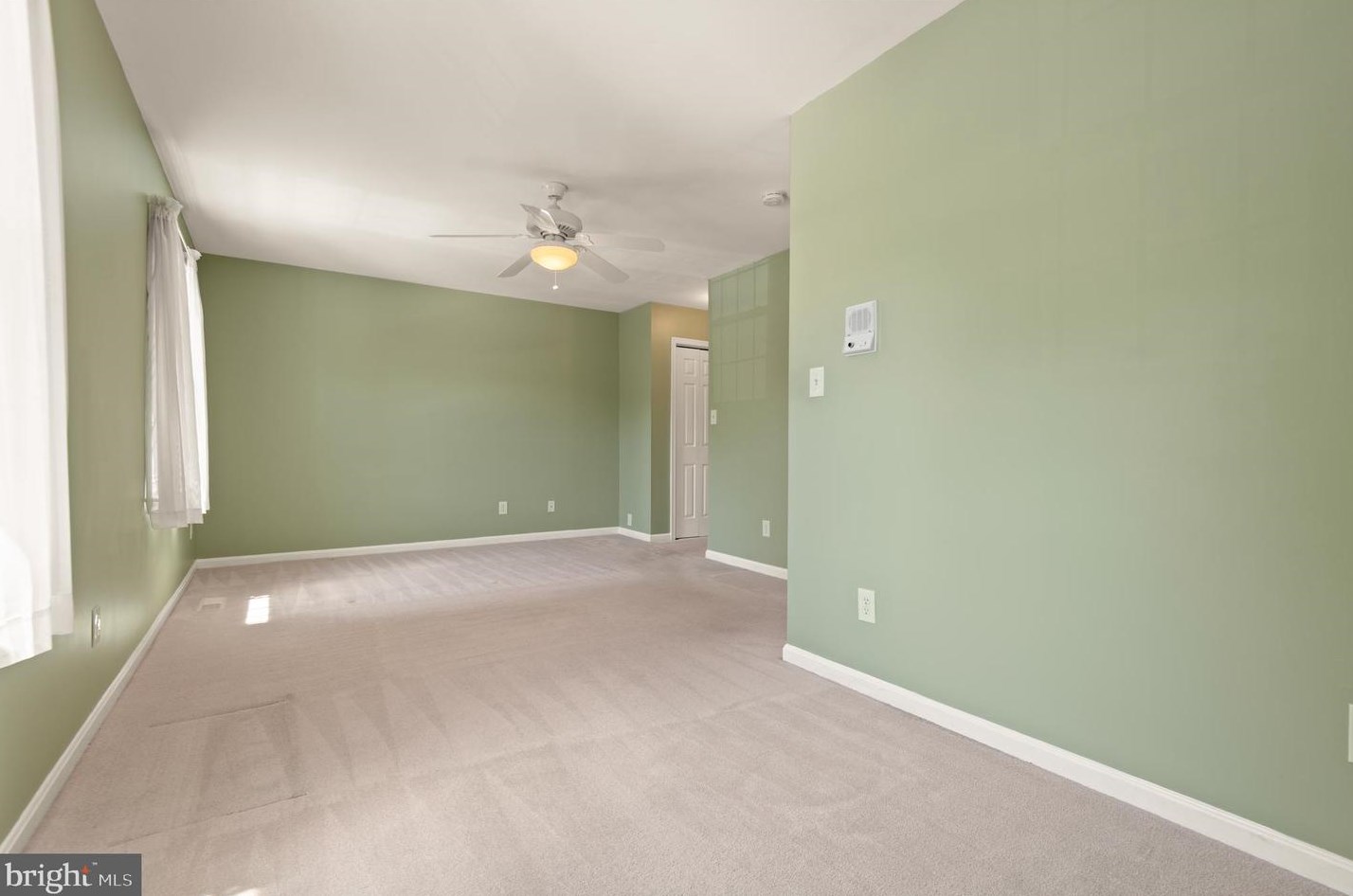 1176 Jeffrey Dr, Crofton MD 21114-1316 exterior