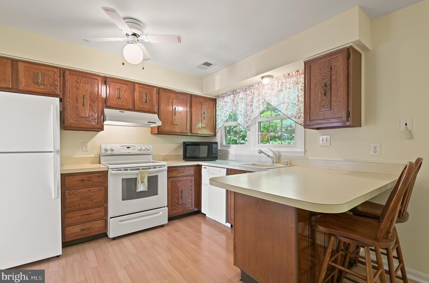 1176 Jeffrey Dr, Crofton MD 21114-1316 exterior