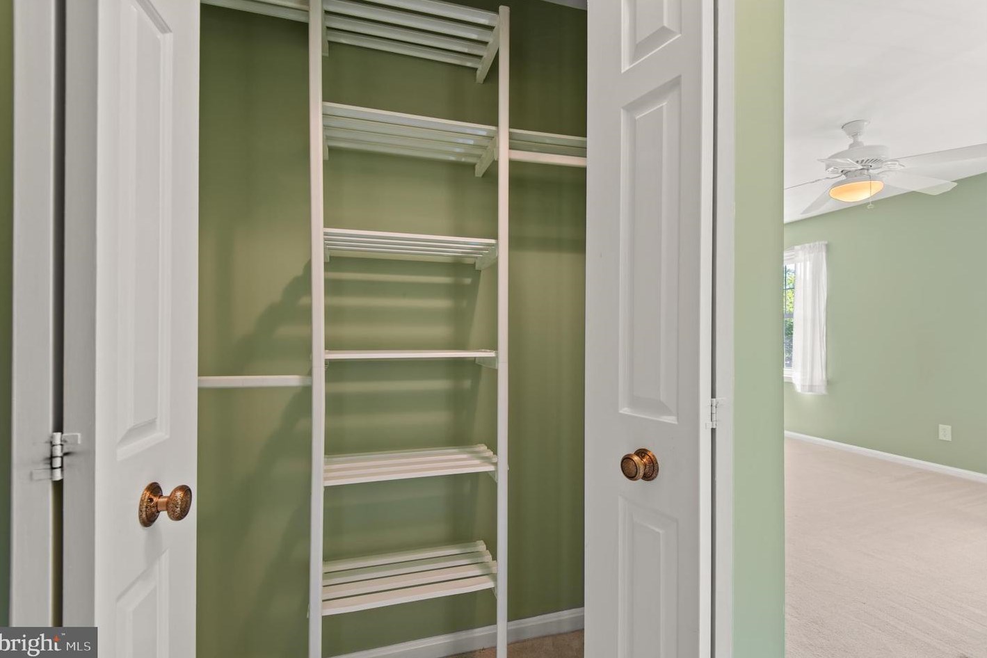 1176 Jeffrey Dr, Crofton MD 21114-1316 exterior