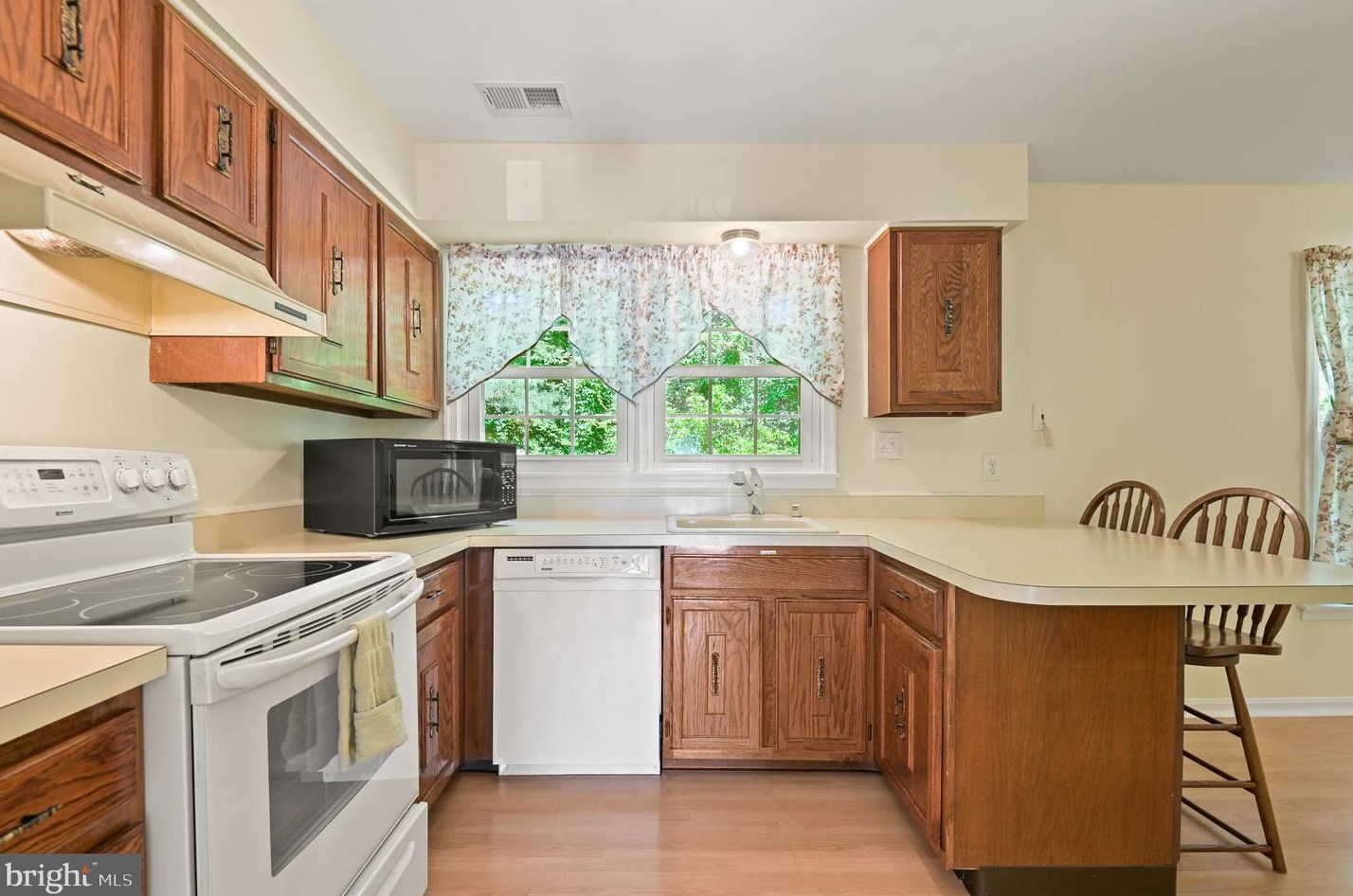 1176 Jeffrey Dr, Crofton MD 21114-1316 exterior