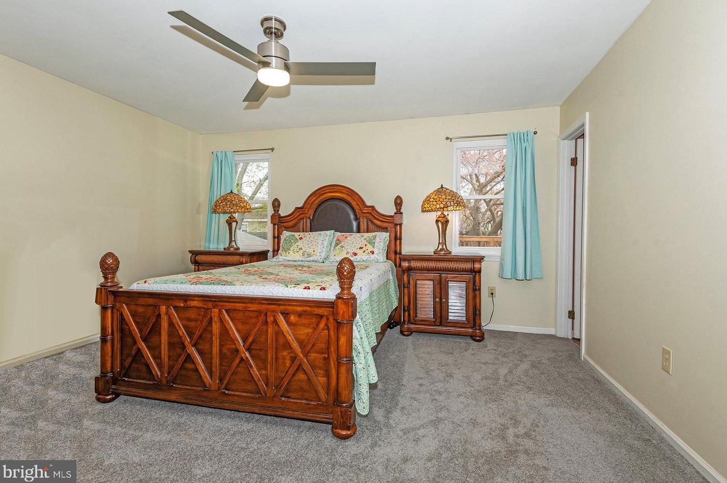 2318 Westport Ln, Crofton MD 21114-1211 exterior