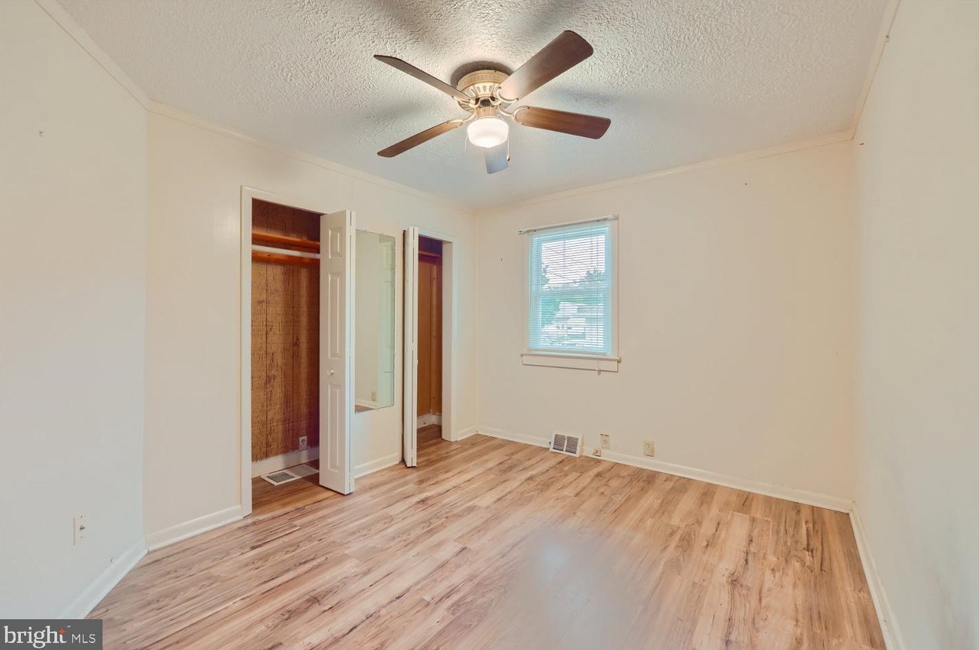 7922 End Dr, Baltimore MD 21226-2107 exterior