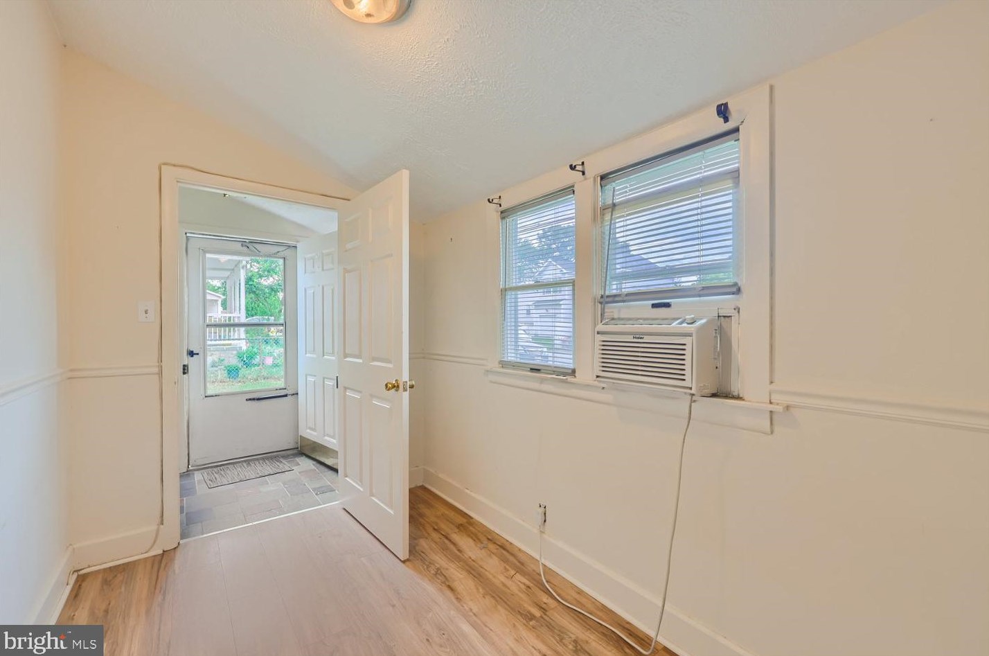 7922 End Dr, Baltimore MD 21226-2107 exterior