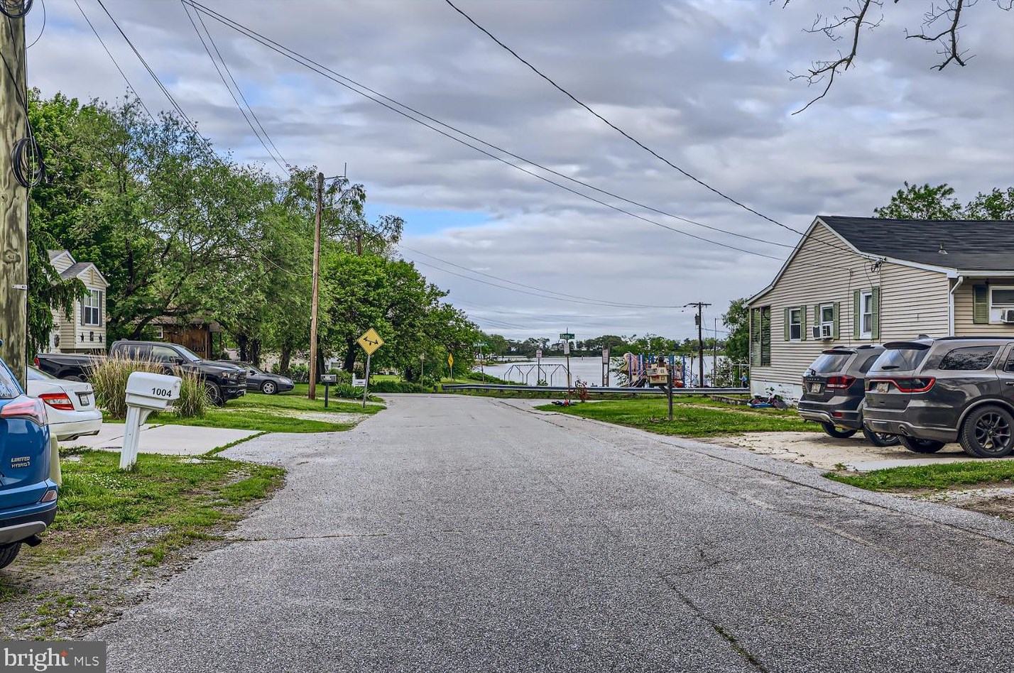 7922 End Dr, Baltimore MD 21226-2107 exterior