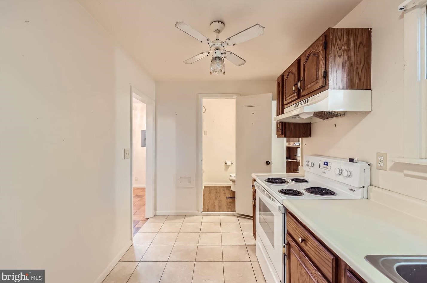 7922 End Dr, Baltimore MD 21226-2107 exterior