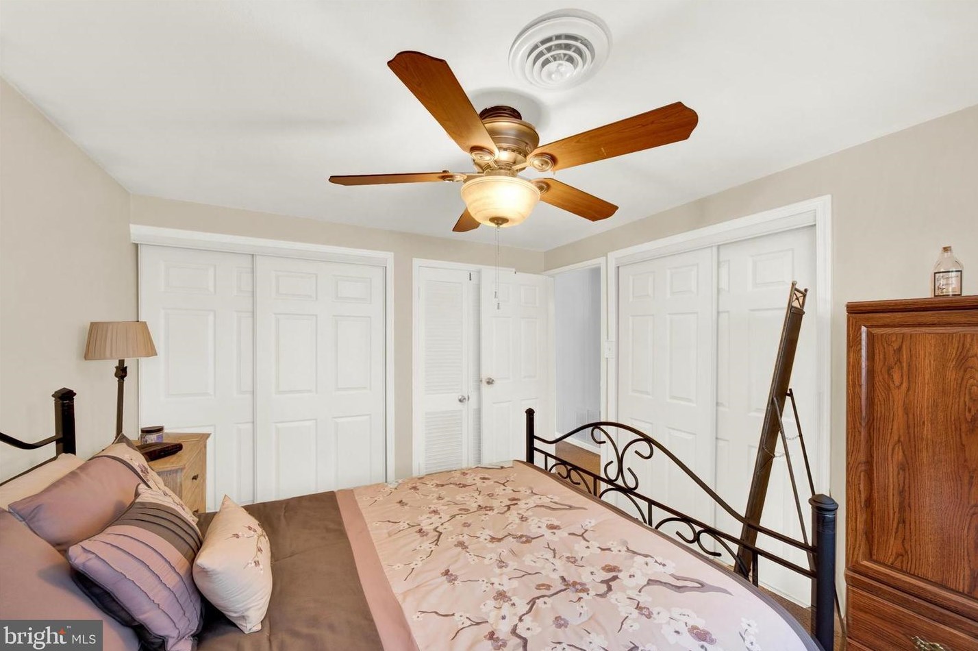 106 Dorchester Rd, Glen Burnie MD 21060-6911 exterior