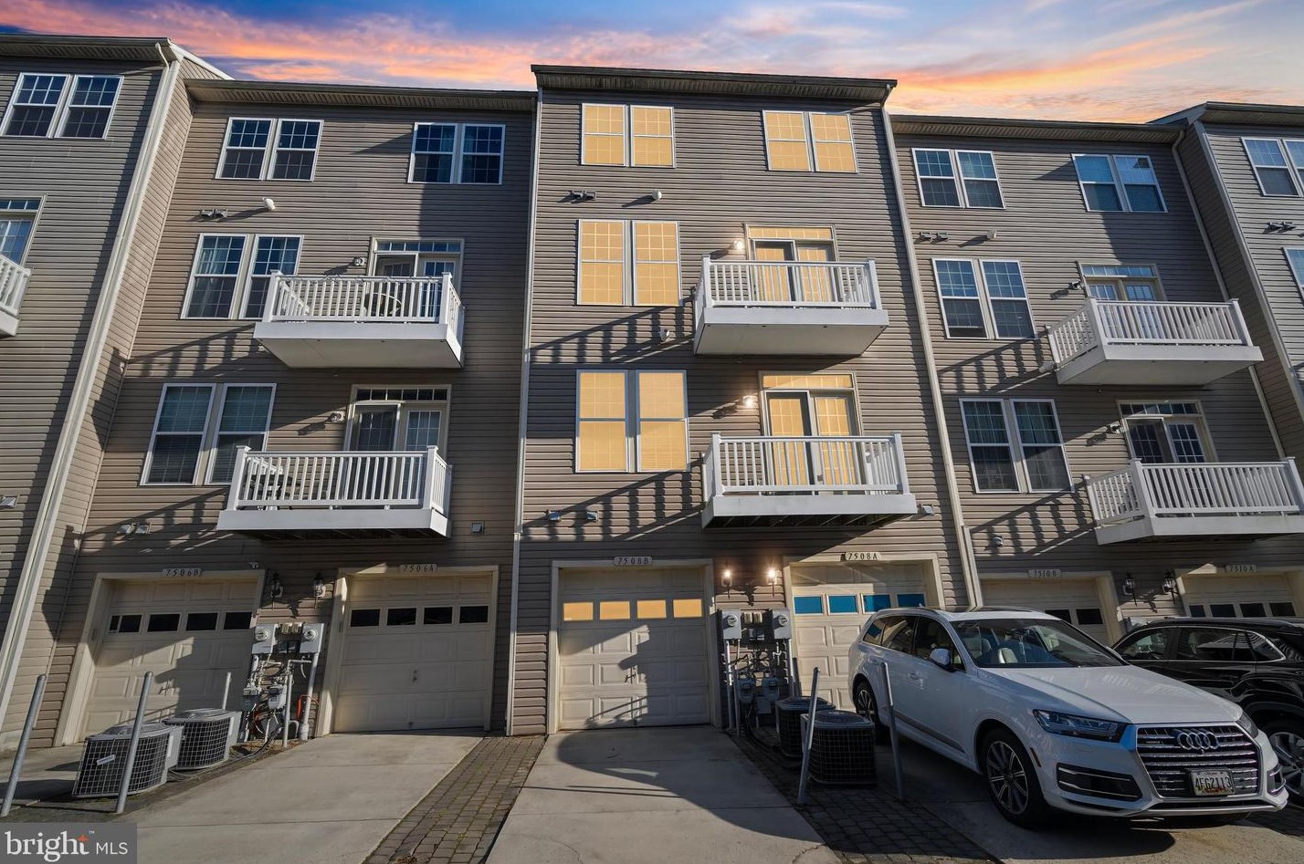 7508 Stoney Run Dr, Baltimore MD  21076-1437 exterior
