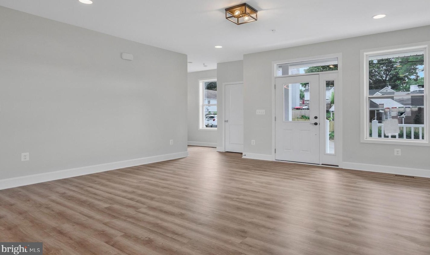 1641 Midland Rd, Edgewater MD 21037-2418 exterior