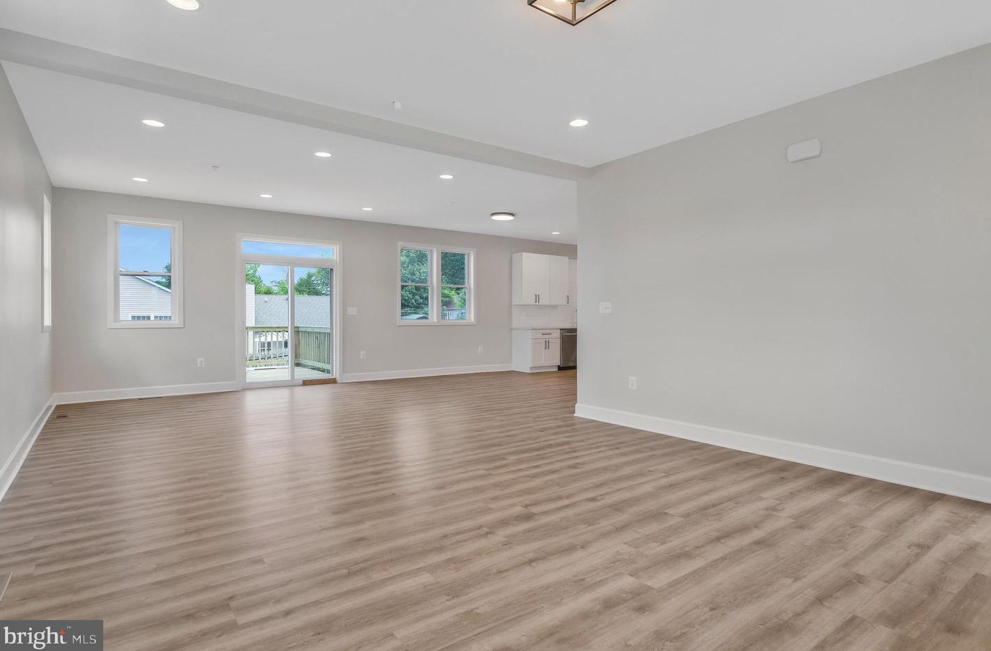 1641 Midland Rd, Edgewater MD 21037-2418 exterior