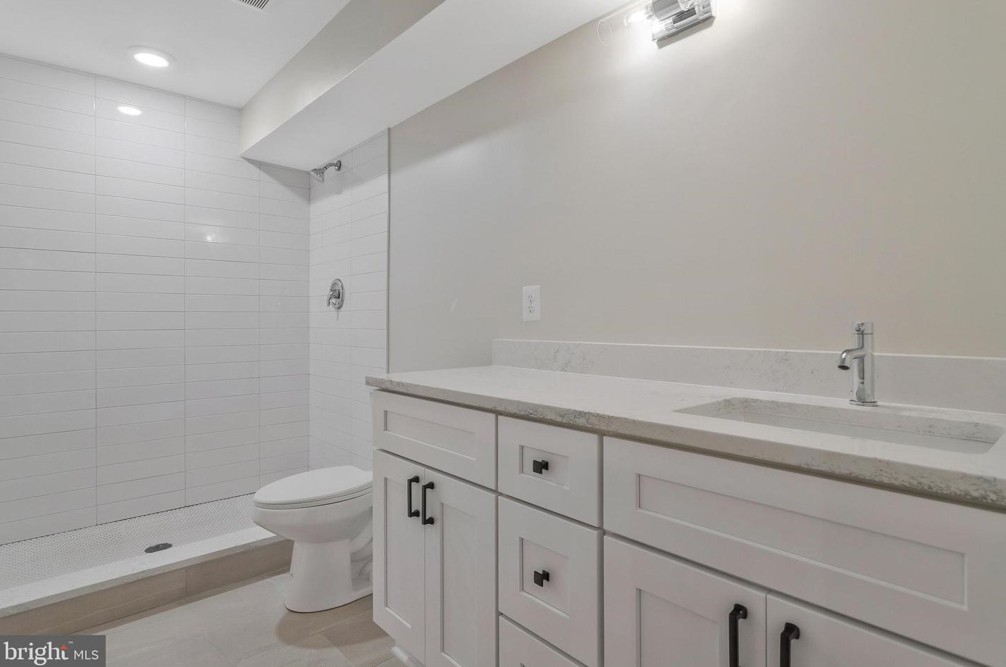 1641 Midland Rd, Edgewater MD 21037-2418 exterior