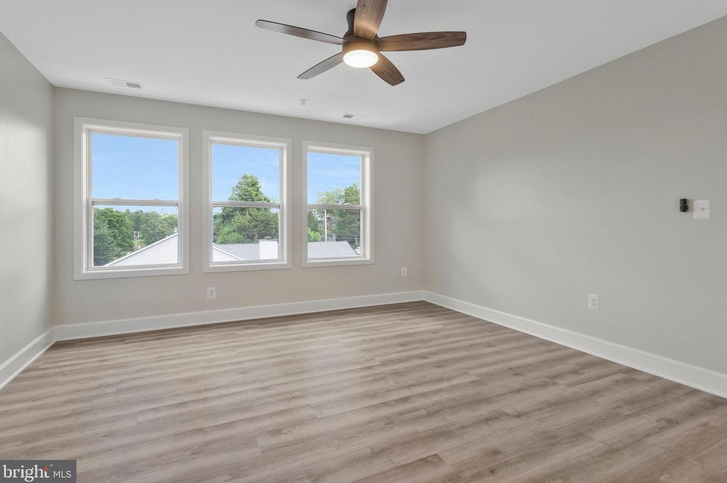 1641 Midland Rd, Edgewater MD 21037-2418 exterior