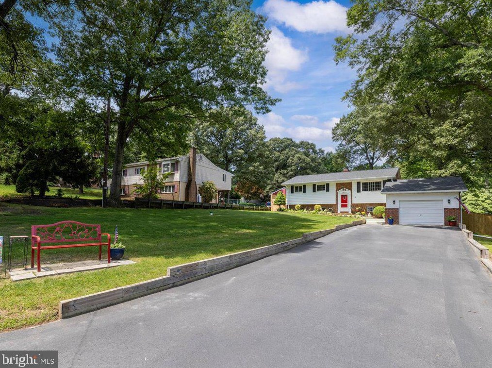 1823 Cedar Dr, Severn MD 21144-1005 exterior