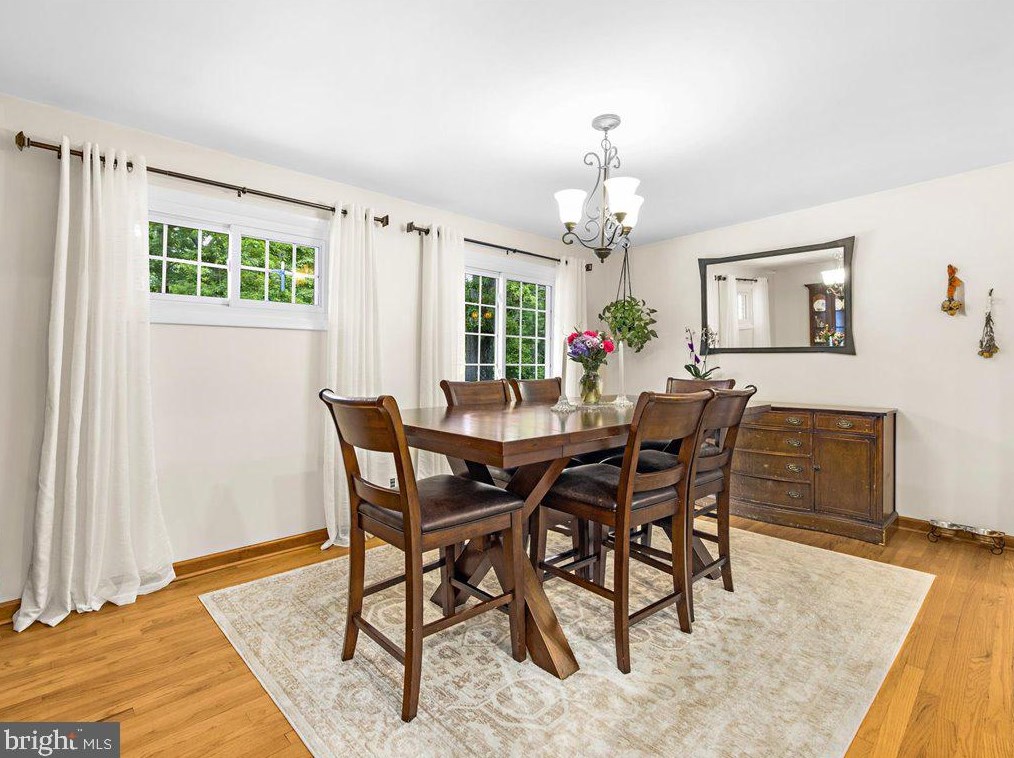 1823 Cedar Dr, Severn MD 21144-1005 exterior