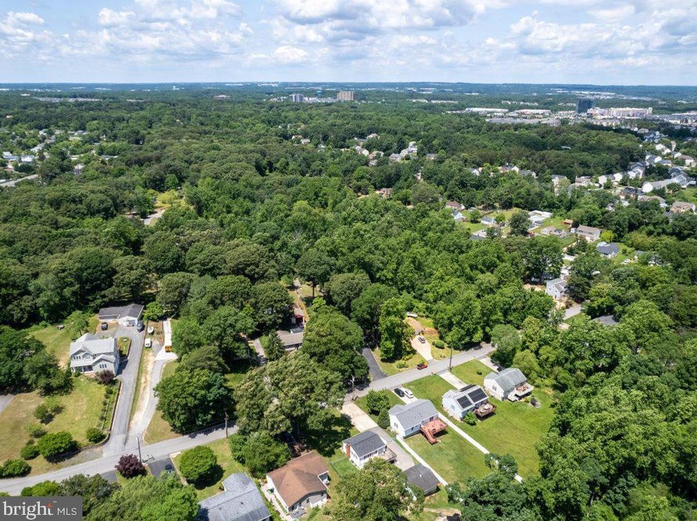 1823 Cedar Dr, Severn MD 21144-1005 exterior