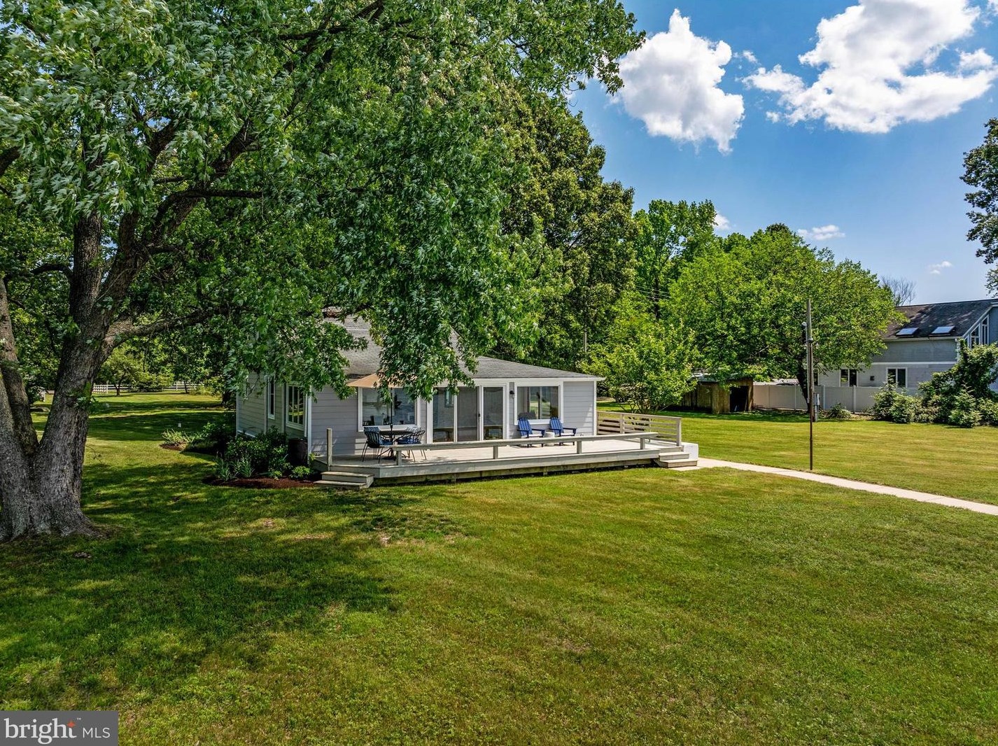 1264 River Rd, Shady Side MD  20764-9692 exterior