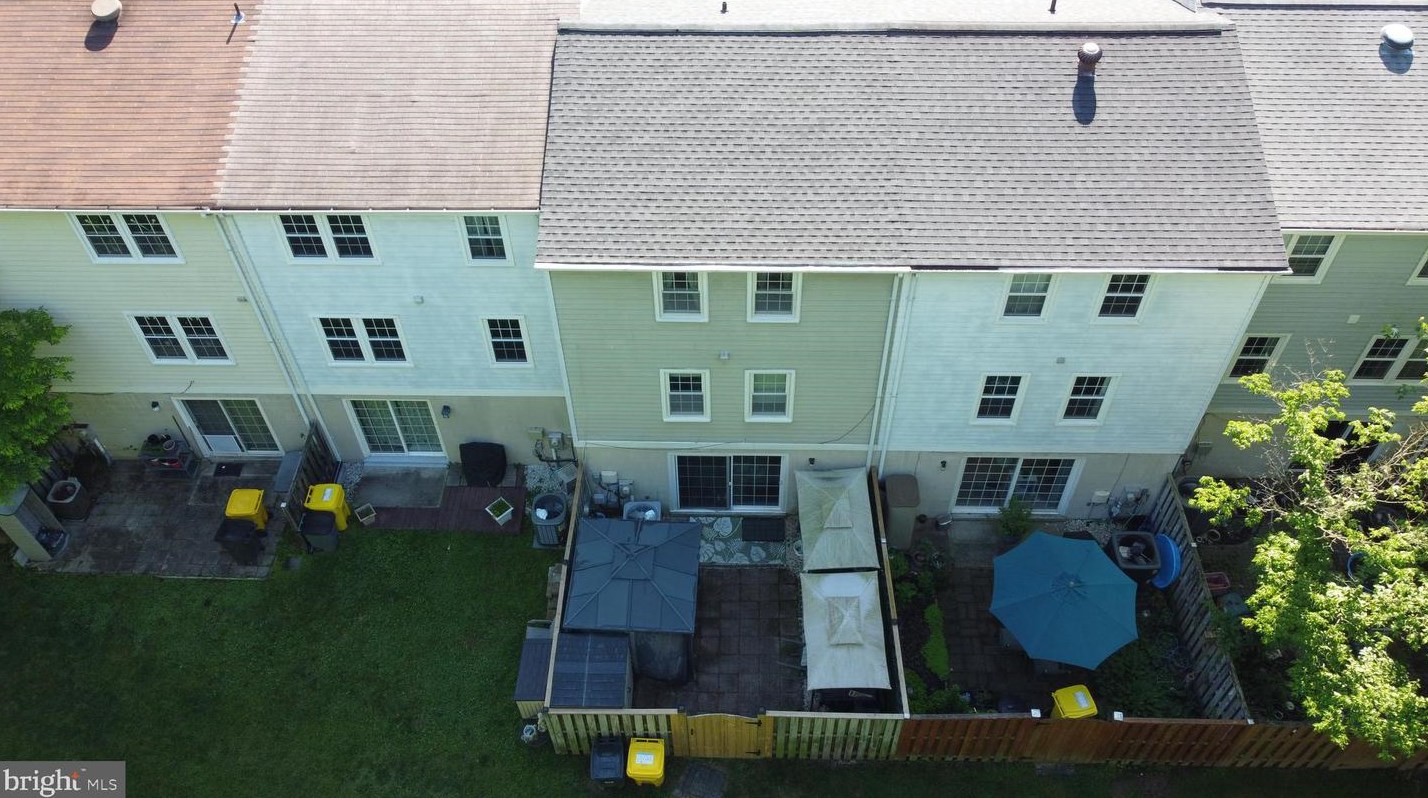 1804 Sharwood Pl, Crofton MD 21114-1950 exterior