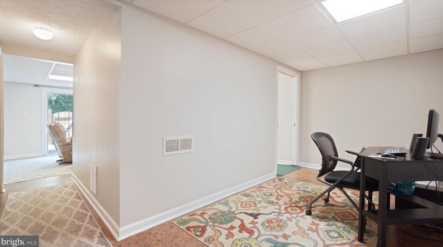 1804 Sharwood Pl, Crofton MD 21114-1950 exterior