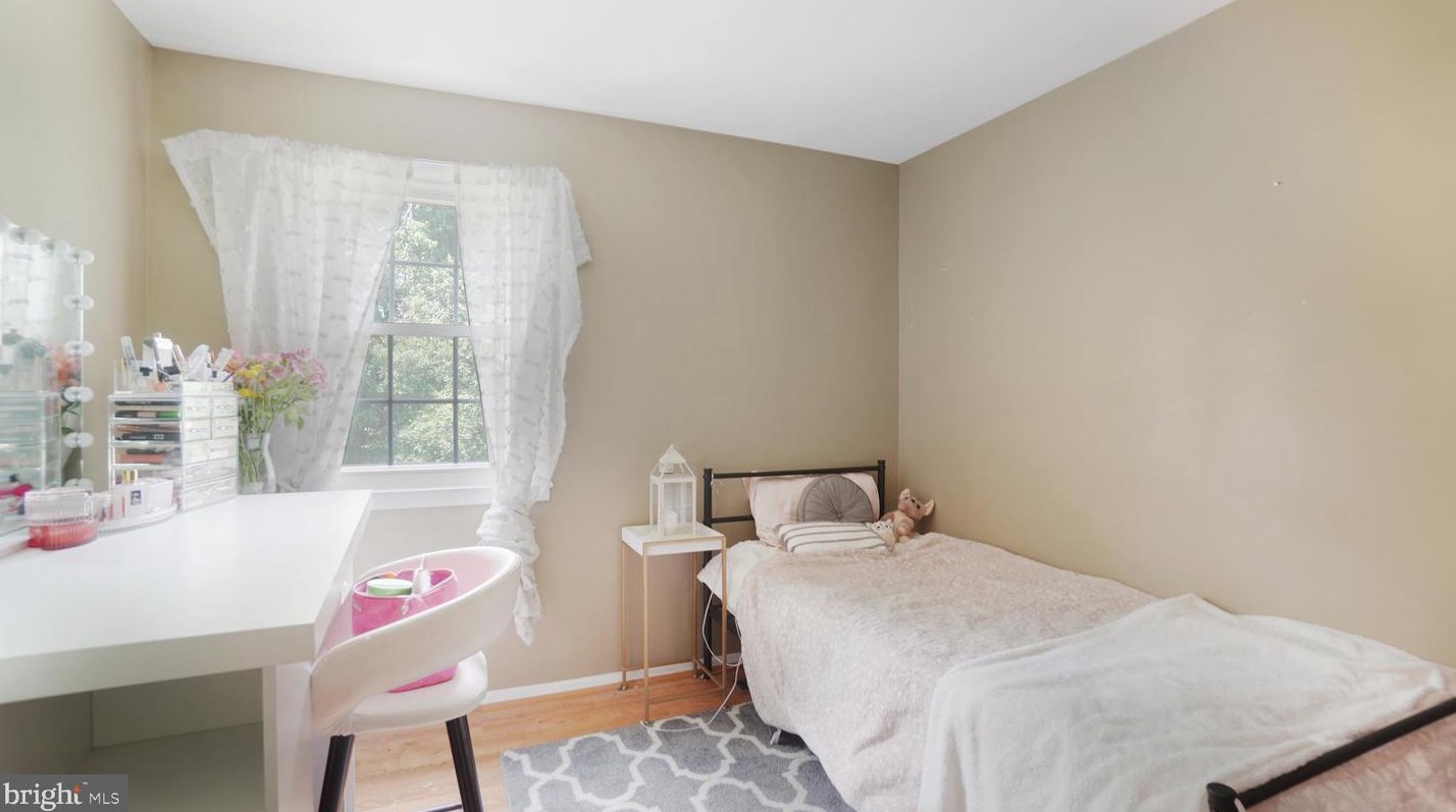 1804 Sharwood Pl, Crofton MD 21114-1950 exterior