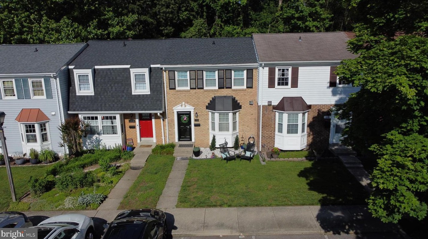 1804 Sharwood Pl, Crofton MD 21114-1950 exterior