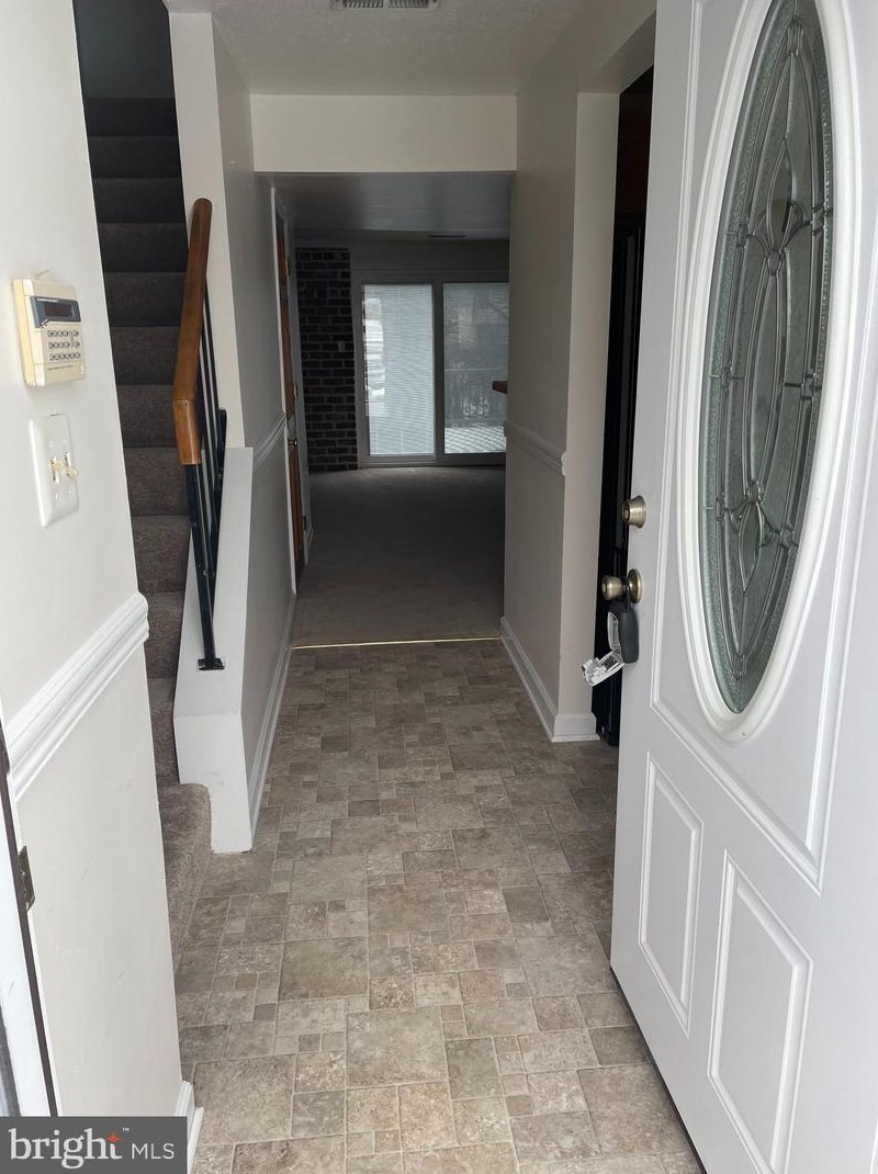 6404 Lacrosse Ln, Glen Burnie MD 21061-8831 exterior