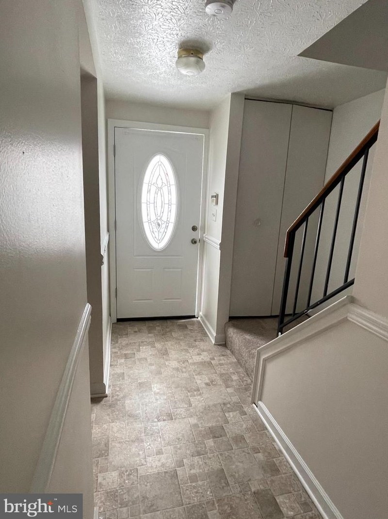 6404 Lacrosse Ln, Glen Burnie MD 21061-8831 exterior