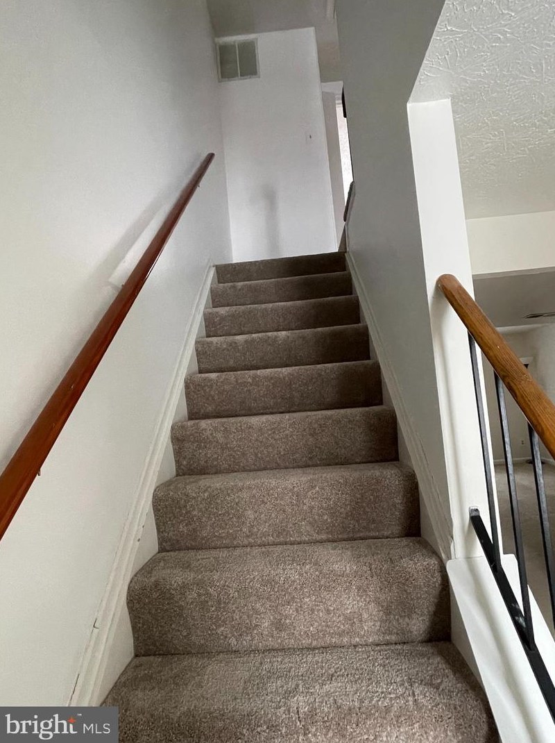 6404 Lacrosse Ln, Glen Burnie MD 21061-8831 exterior