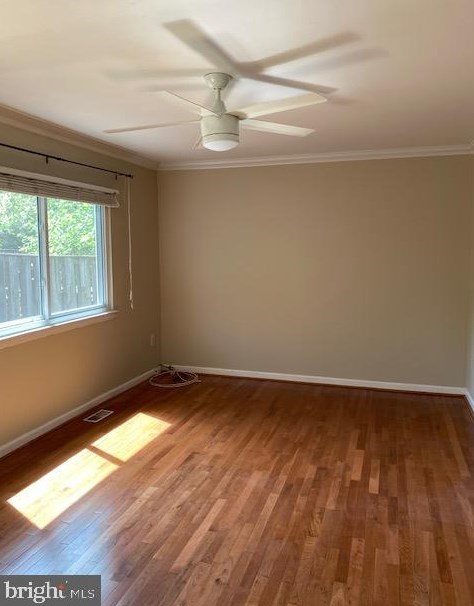 1936 Cambridge Dr, Crofton MD 21114-1935 exterior