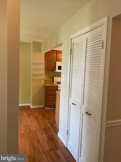 1936 Cambridge Dr, Crofton MD 21114-1935 exterior