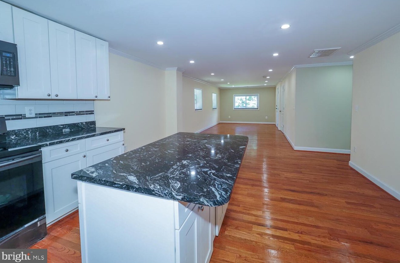 809 Danza Rd, Severn MD 21144-2130 exterior