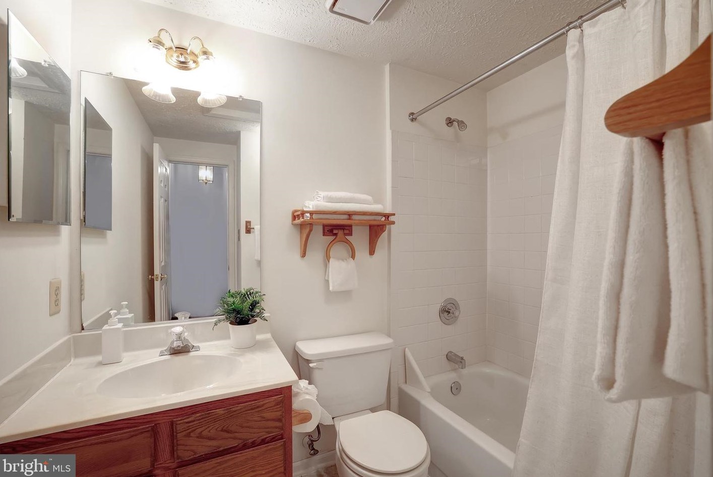 1520 Falstone Ln, Crofton MD 21114-1669 exterior