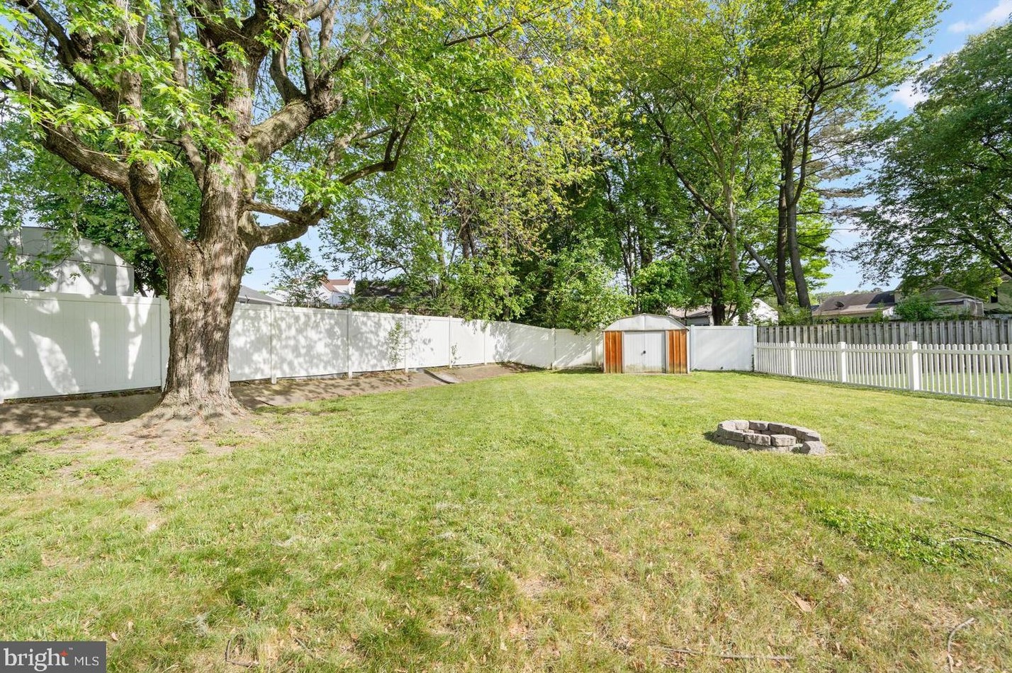 303 Ridgely Rd, Glen Burnie MD 21061-4516 exterior