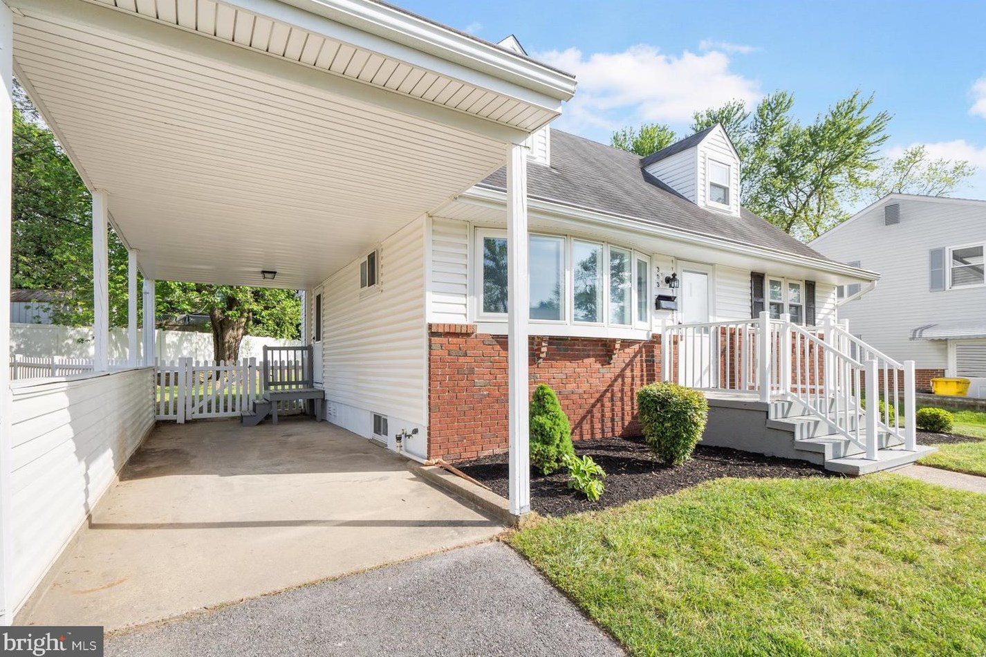 303 Ridgely Rd, Glen Burnie MD 21061-4516 exterior