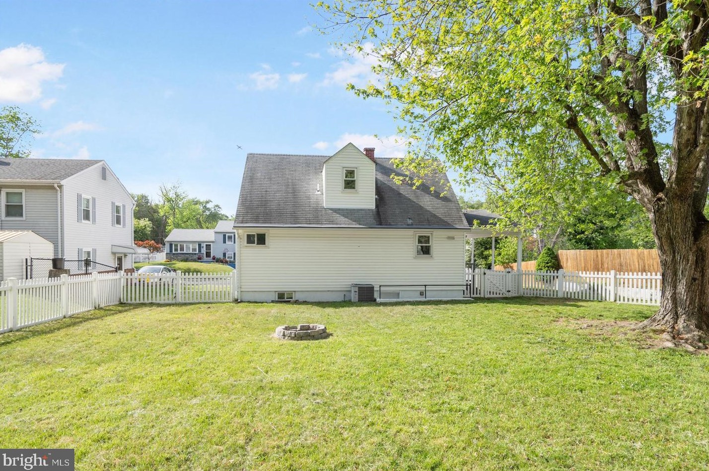 303 Ridgely Rd, Glen Burnie MD 21061-4516 exterior