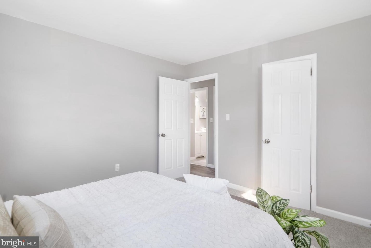 303 Ridgely Rd, Glen Burnie MD 21061-4516 exterior