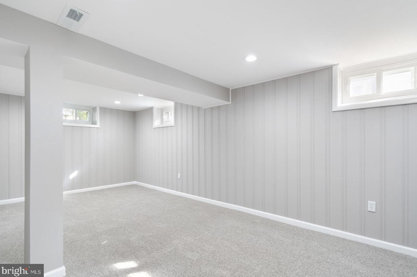 303 Ridgely Rd, Glen Burnie MD 21061-4516 exterior